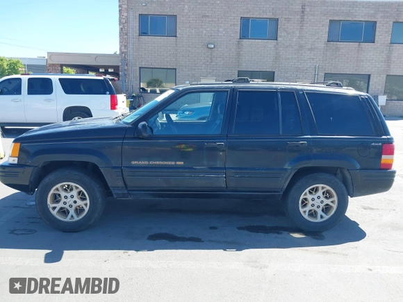 1997 Jeep Grand Cherokee Limited z VIN 1J4GZ78Y3VC683674, wystawiony jako IAAI lot #42331984 z przebiegiem 227 226 mil mil oraz . Historia ofert i sprzedaży dostępna na DreamBid. Obrazek 14.
