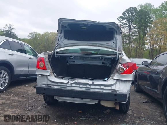 2008 Toyota Corolla CE with VIN 2T1BR32E88C935986, listed as a IAAI auction lot 41938020 with 132,772 mi miles and . Bid and sale history available at DreamBid. Image 16.