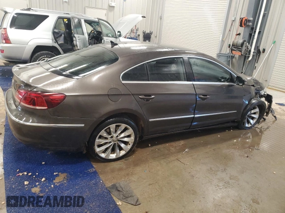 2013 Volkswagen CC Executive z VIN WVWGU7AN2DE530985, wystawiony jako Copart lot #48501095 z przebiegiem Nie podano mil oraz Czysty tytuł • Clean title. Historia ofert i sprzedaży dostępna na DreamBid. Obrazek 3.