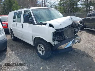 2021 GMC Savana Cargo Van with VIN 1GTW7AF72M1191484, listed as a IAAI auction lot 41835496 with 71,760 mi miles. Bid and sale history available at carsss.com. Image 1.