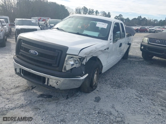 2014 Ford F-150 XL with VIN 1FTEX1CM5EKG08503, listed as a IAAI auction lot 41370072 with 286,117 mi miles. Bid and sale history available at carsss.com. Image 20.