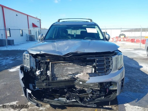 2023 Kia Telluride S with VIN 5XYP6DGC9PG368718, listed as a IAAI auction lot 41576193 with 23,928 mi miles. Bid and sale history available at carsss.com. Image 6.