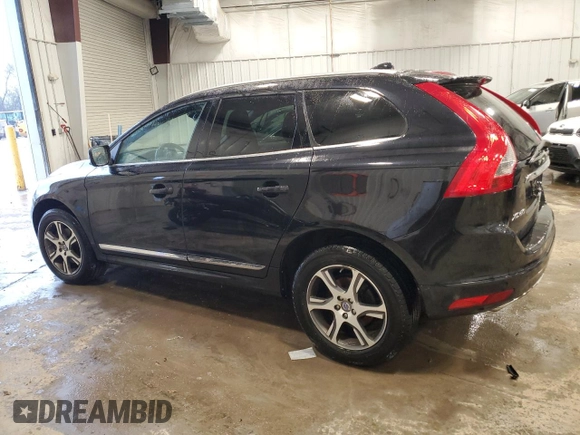 2015 Volvo XC60 z VIN YV4902RD7F2596257, wystawiony jako Copart lot #80564274 z przebiegiem 89 710 mil mil oraz Nie do naprawy • Non repairable. Historia ofert i sprzedaży dostępna na DreamBid. Obrazek 2.