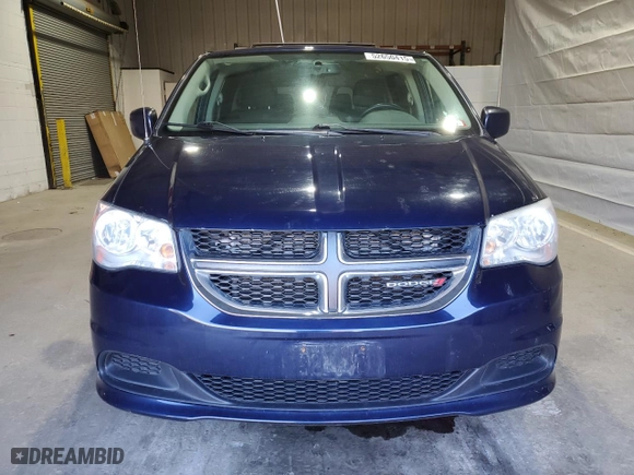 2015 Dodge Grand Caravan SXT with VIN 2C4RDGCG7FR607105, listed as a Copart auction lot 52650415 with 196,202 mi miles and Clean Title. Bid and sale history available at carsss.com. Image 5.