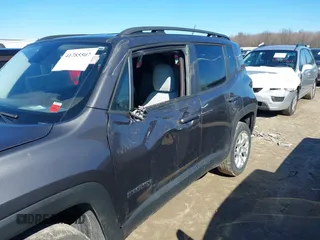 2017 Jeep Renegade Altitude z VIN ZACCJBBB6HPF01825, wystawiony jako IAAI lot #41785507 z przebiegiem 150 529 mil mil oraz . Historia ofert i sprzedaży dostępna na DreamBid. Obrazek 6.