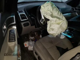 2012 Ford Explorer XLT z VIN 1FMHK7D98CGA77611, wystawiony jako Copart lot #87295644 z przebiegiem Nie podano mil oraz Szkoda całkowita • Salvage title. Historia ofert i sprzedaży dostępna na DreamBid. Obrazek 8.