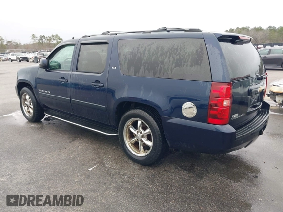 2007 Chevrolet Suburban LT with VIN 1GNFC16067R276582, listed as a IAAI auction lot 41494768 with 300,791 mi miles and . Bid and sale history available at DreamBid. Image 3.