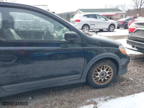 2002 Toyota ECHO with VIN JTDAT123520213912, listed as a IAAI auction lot 41185884 with NaN miles. Bid and sale history available at carsss.com. Image 16.