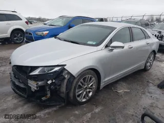 2014 Lincoln MKZ with VIN 3LN6L2G9XER814581, listed as a IAAI auction lot 41664814 with 153,449 mi miles. Bid and sale history available at carsss.com. Image 2.
