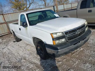 2006 Chevrolet Silverado 1500 Work Truck with VIN 1GCEC14X86Z235955, listed as a IAAI auction lot 41541228 with 193,257 mi miles. Bid and sale history available at carsss.com. Image 1.