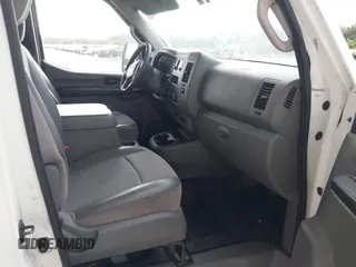 2013 Nissan NV SV z VIN 1N6BF0LY5DN110802, wystawiony jako IAAI lot #39917294 z przebiegiem 197 172 mil mil oraz . Historia ofert i sprzedaży dostępna na DreamBid. Obrazek 5.