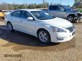 2014 Nissan Altima 2.5 S with VIN 1N4AL3AP7EN222382, listed as a IAAI auction lot 41674109 with 84,721 mi miles. Bid and sale history available at carsss.com. Image 1.