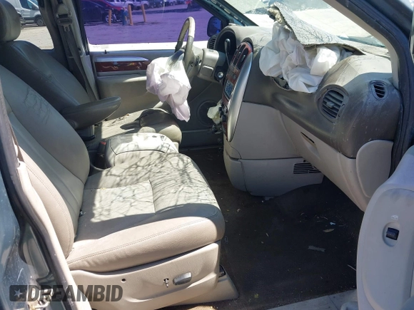 2007 Chrysler Town & Country Touring with VIN 2A4GP54LX7R183977, listed as a IAAI auction lot 42049186 with Not Provided miles and . Bid and sale history available at DreamBid. Image 5.