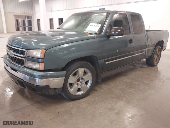 2006 Chevrolet Silverado 1500 LT1 with VIN 1GCEC19Z36Z286015, listed as a IAAI auction lot 40826253 with 263,540 mi miles. Bid and sale history available at carsss.com. Image 2.