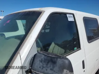 2000 Chevrolet Astro Cargo z VIN 1GCDM19W4YB196124, wystawiony jako IAAI lot #42398481 z przebiegiem 200 414 mil mil oraz . Historia ofert i sprzedaży dostępna na DreamBid. Obrazek 3.