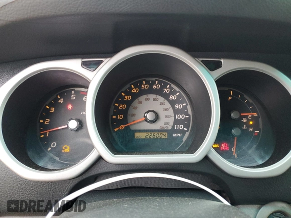 2004 Toyota 4Runner SR5 with VIN JTEBU14R448018046, listed as a Copart auction lot 55977005 with 226,004 mi miles and Salvage title. Bid and sale history available at DreamBid. Image 9.