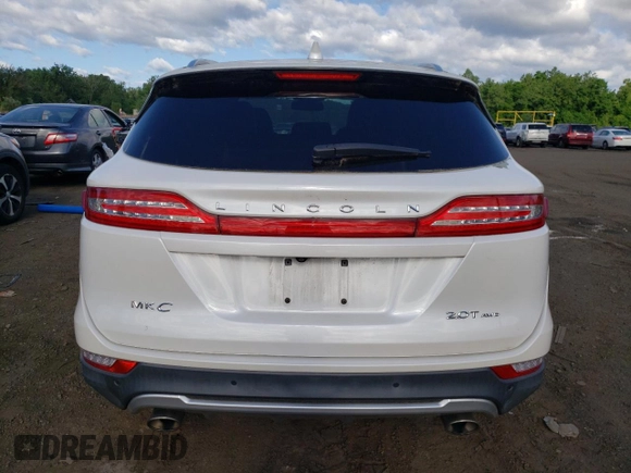 2018 Lincoln MKC Reserve z VIN 5LMCJ3D94JUL13544, wystawiony jako Copart lot #61193235 z przebiegiem 28 353 mil mil oraz Szkoda całkowita • Salvage title. Historia ofert i sprzedaży dostępna na DreamBid. Obrazek 6.