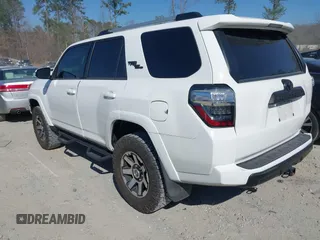2018 Toyota 4Runner SR5 with VIN JTEBU5JR7J5499547, listed as a IAAI auction lot 41617120 with 97,668 mi miles. Bid and sale history available at carsss.com. Image 3.