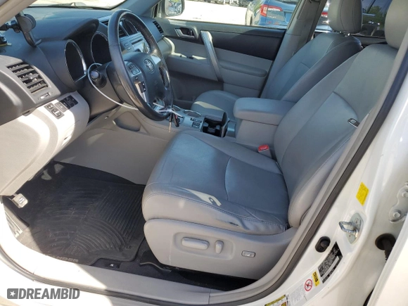 2011 Toyota Highlander with VIN 5TDBK3EH1BS044964, listed as a Copart auction lot 51984564 with 157,415 mi miles and Clean Title. Bid and sale history available at carsss.com. Image 7.