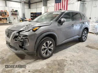 2021 Nissan Rogue SV z VIN 5N1AT3BB4MC719778, wystawiony jako Copart lot #42013785 z przebiegiem 81 435 mil mil oraz Szkoda całkowita • Salvage title. Historia ofert i sprzedaży dostępna na DreamBid. Obrazek 1.