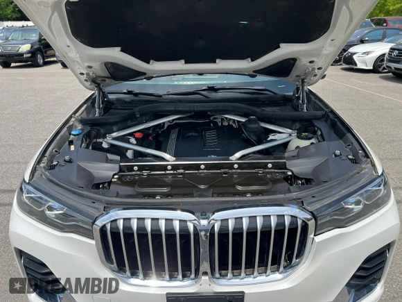 2020 BMW X7 xDrive40i z VIN 5UXCW2C0XL9B92841, wystawiony jako Copart lot #58982025 z przebiegiem 127 416 mil mil oraz Czysty tytuł • Clean title. Historia ofert i sprzedaży dostępna na DreamBid. Obrazek 8.