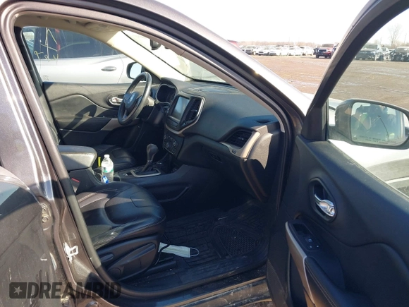 2017 Jeep Cherokee Limited с VIN 1C4PJMDS0HW647733, выставлен на аукционе IAAI как лот 41522345 с пробегом 98 181 миль миль и . История ставок и продаж доступна на DreamBid. Изображение 5.