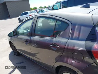 2016 Toyota Prius One z VIN JTDKDTB37G1134269, wystawiony jako IAAI lot #42040779 z przebiegiem 38 443 mil mil oraz . Historia ofert i sprzedaży dostępna na DreamBid. Obrazek 14.