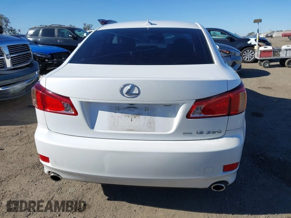 2013 Lexus IS 250 with VIN JTHCF5C2XD5062390, listed as a IAAI auction lot 41403300 with 84,181 mi miles and . Bid and sale history available at DreamBid. Image 17.