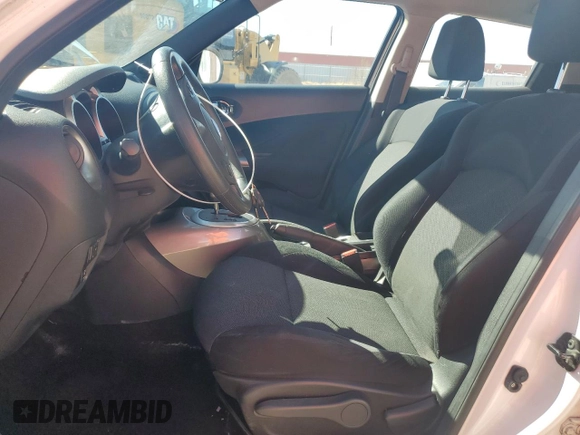 2013 Nissan Juke Nismo z VIN JN8AF5MV4DT229330, wystawiony jako Copart lot #51023155 z przebiegiem 141 791 mil mil oraz Czysty tytuł • Clean title. Historia ofert i sprzedaży dostępna na DreamBid. Obrazek 7.