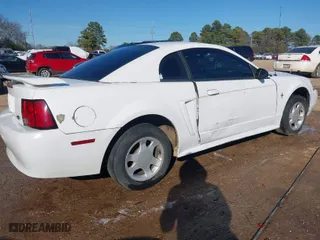 2001 Ford Mustang Standard with VIN 1FAFP40411F243241, listed as a IAAI auction lot 41281653 with 238,524 mi miles. Bid and sale history available at carsss.com. Image 4.