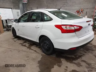 2012 Ford Focus SE с VIN 1FAHP3F21CL301085, выставлен на аукционе IAAI как лот 42321328 с пробегом 157 818 миль миль и . История ставок и продаж доступна на DreamBid. Изображение 3.