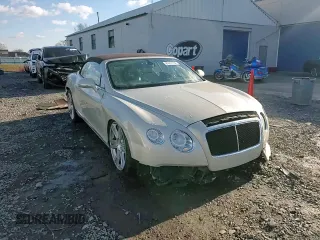 2013 Bentley Continental GT z VIN SCBGT3ZA2DC081822, wystawiony jako Copart lot #84201784 z przebiegiem 39 423 mil mil oraz Szkody całkowita. Historia ofert i sprzedaży dostępna na DreamBid. Obrazek 13.