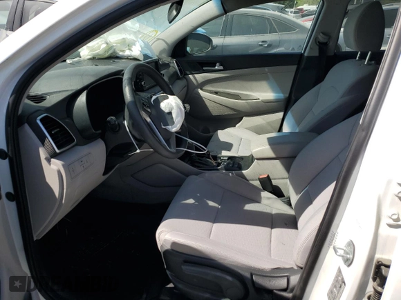 2020 Hyundai Tucson SE z VIN KM8J2CA43LU133054, wystawiony jako Copart lot #53055085 z przebiegiem 57 529 mil mil oraz Szkoda całkowita • Salvage title. Historia ofert i sprzedaży dostępna na DreamBid. Obrazek 7.