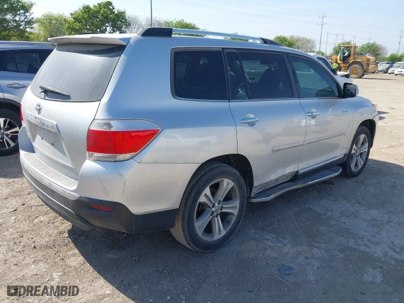 2013 Toyota Highlander Limited with VIN 5TDYK3EH1DS127940, listed as a IAAI auction lot 41826678 with 1 mi miles. Bid and sale history available at carsss.com. Image 4.