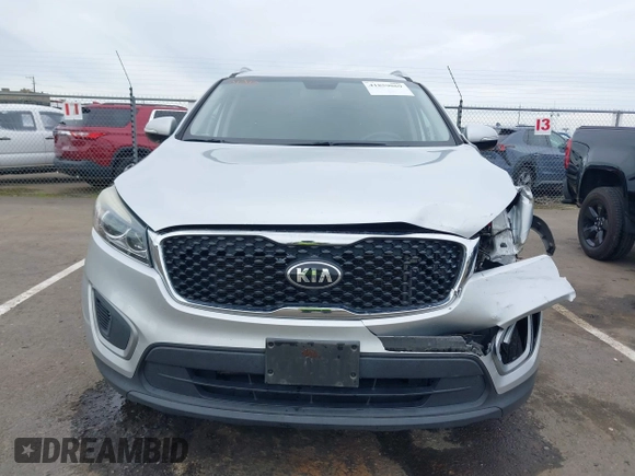 2017 Kia Sorento LX with VIN 5XYPG4A33HG267861, listed as a IAAI auction lot 41859069 with 96,559 mi miles. Bid and sale history available at carsss.com. Image 12.