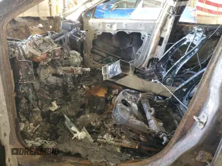 2022 Jeep Compass Sport z VIN 3C4NJDAB5NT221131, wystawiony jako Copart lot #43779025 z przebiegiem Nie podano mil oraz Nie do naprawy • Non repairable. Historia ofert i sprzedaży dostępna na DreamBid. Obrazek 7.