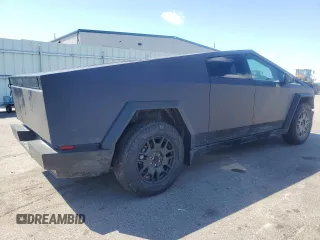 2024 Tesla Cybertruck Cyberbeast z VIN 7G2CEHEEXRA017141, wystawiony jako Copart lot #70618564 z przebiegiem 2790 mil mil oraz Szkody całkowita. Historia ofert i sprzedaży dostępna na DreamBid. Obrazek 3.