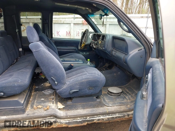 1998 Chevrolet Silverado 1500 with VIN 1GCEK19R6WR112281, listed as a IAAI auction lot 42180075 with 185,399 mi miles and . Bid and sale history available at DreamBid. Image 5.