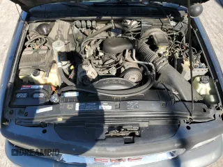 1996 GMC Sonoma SLS with VIN 1GTCS19XXT8530270, listed as a Copart auction lot 45520675 with 263,828 mi miles and Salvage Title. Bid and sale history available at carsss.com. Image 12.