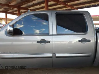 2013 Chevrolet Silverado 1500 LT with VIN 3GCPCSE00DG110686, listed as a IAAI auction lot 42034864 with 225,135 mi miles and . Bid and sale history available at DreamBid. Image 15.