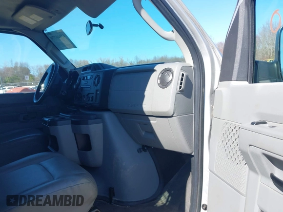 2013 Ford Econoline Cargo Commercial with VIN 1FTNE2EW4DDA30116, listed as a IAAI auction lot 42040770 with 88,468 mi miles and . Bid and sale history available at DreamBid. Image 5.