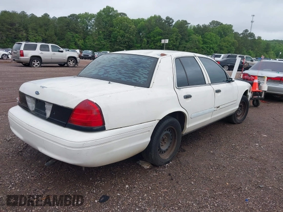 2001 Ford Crown Victoria Police Interceptor z VIN 2FAFP71W21X165218, wystawiony jako IAAI lot #42062199 z przebiegiem 233 978 mil mil oraz . Historia ofert i sprzedaży dostępna na DreamBid. Obrazek 4.