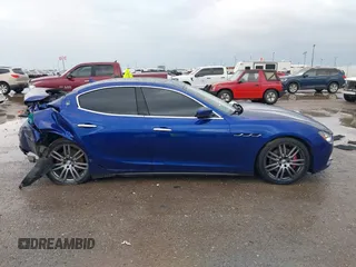2017 Maserati Ghibli с VIN ZAM57XSA0H1235726, выставлен на аукционе IAAI как лот 42109528 с пробегом Не указан миль и . История ставок и продаж доступна на DreamBid. Изображение 12.