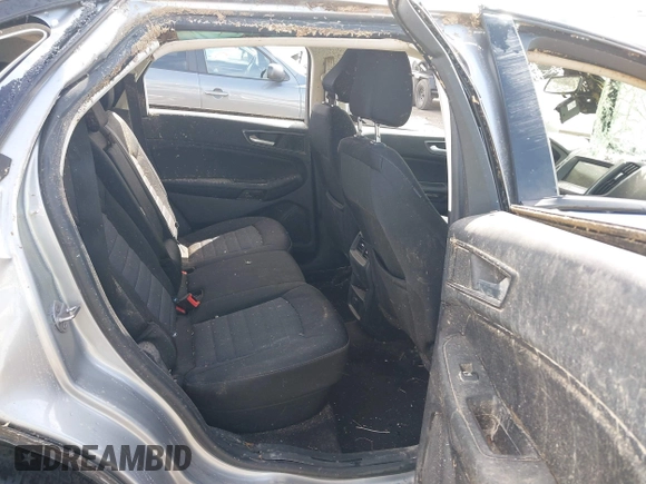 2020 Ford Edge SE z VIN 2FMPK3G97LBB16387, wystawiony jako IAAI lot #41822322 z przebiegiem Nie podano mil oraz . Historia ofert i sprzedaży dostępna na DreamBid. Obrazek 8.