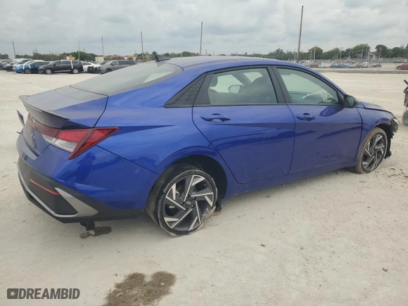 2025 Hyundai Elantra SEL Sport with VIN KMHLM4DG4SU891966, listed as a Copart auction lot 50148875 with 2,620 mi miles and Non Repairable. Bid and sale history available at carsss.com. Image 3.