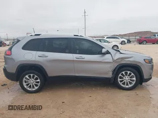 2021 Jeep Cherokee Latitude with VIN 1C4PJLCB7MD134643, listed as a IAAI auction lot 40922669 with 58,217 mi miles. Bid and sale history available at carsss.com. Image 13.
