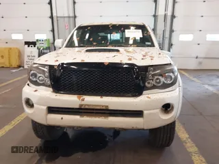 2011 Toyota Tacoma PreRunner with VIN 3TMJU4GN9BM112376, listed as a IAAI auction lot 40884050 with 120,321 mi miles and . Bid and sale history available at DreamBid. Image 13.