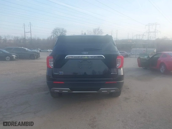 2022 Ford Explorer XLT with VIN 1FMSK8DHXNGC37574, listed as a IAAI auction lot 41768347 with NaN miles. Bid and sale history available at carsss.com. Image 17.