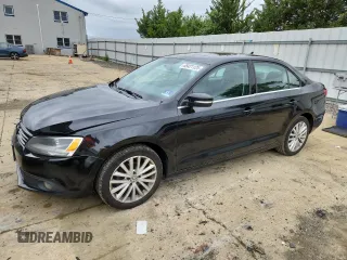 2012 Volkswagen Jetta SEL с VIN 3VWGP7AJ6CM310257, выставлен на аукционе Copart как лот 65421125 с пробегом 321 760 миль миль и Чистый • Clean title. История ставок и продаж доступна на DreamBid. Изображение 1.