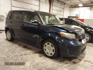 2008 Scion xB with VIN JTLKE50EX81030605, listed as a IAAI auction lot 41975788 with 195,260 mi miles. Bid and sale history available at carsss.com. Image 1.